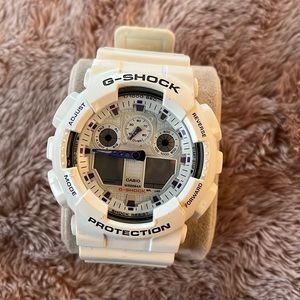 Casio G-Shock watch. Comes with manual.
